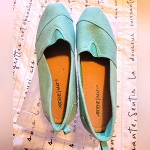 NEW Teal colored shoes